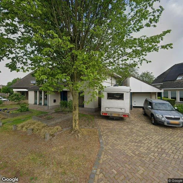 Straatbeeld van Schoolhuisweg 19, 5466PG Veghel
