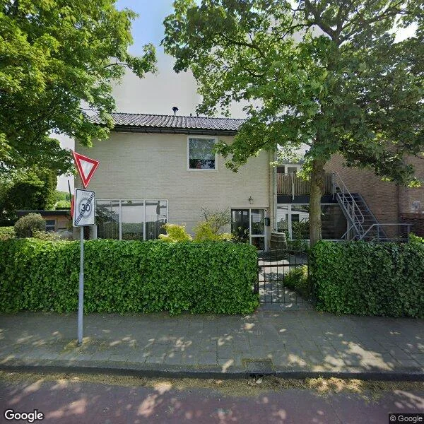 Straatbeeld van Schoollaan 2, 2121GG Bennebroek