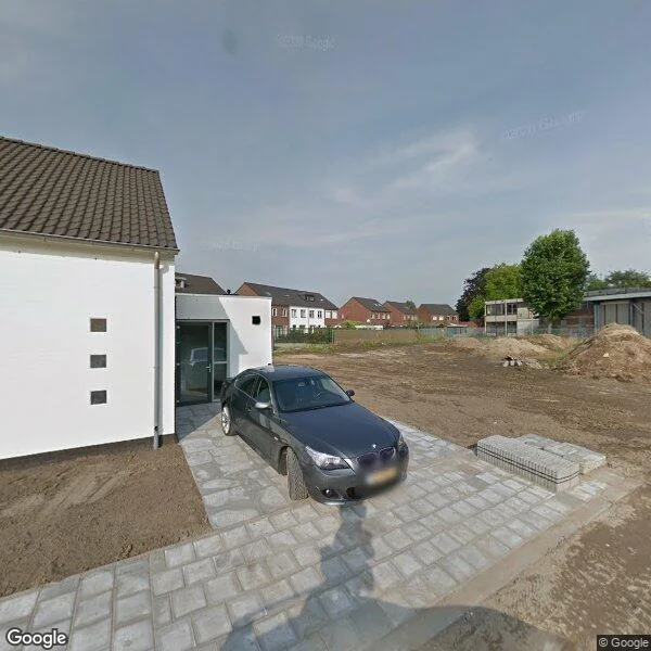 Straatbeeld van Schoolpad 103, 6045AL Roermond