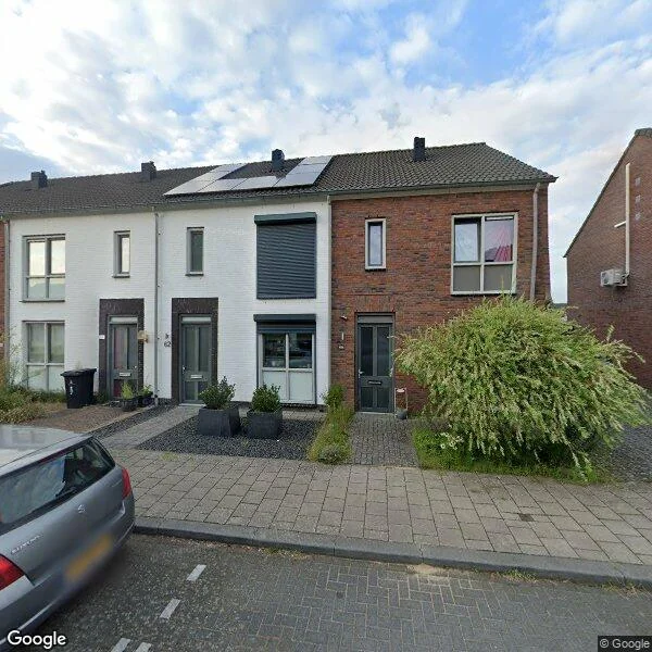 Straatbeeld van Schoolpad 62, 6045AT Roermond