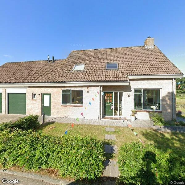 Straatbeeld van Schoolstraat 1, 7931PE Fluitenberg