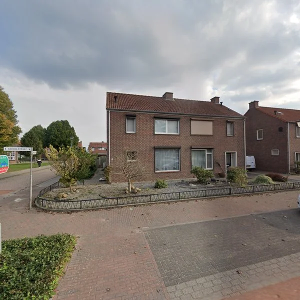 Straatbeeld van Schoolstraat 11, 5995NP Kessel