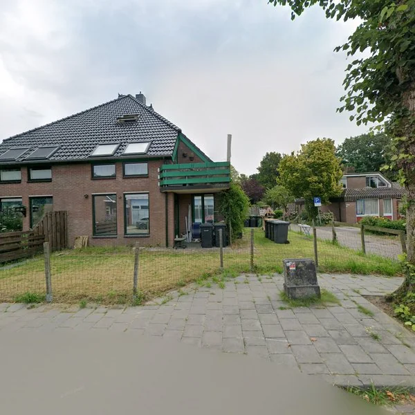 Straatbeeld van Schoolstraat 2-9, 9411PB Beilen