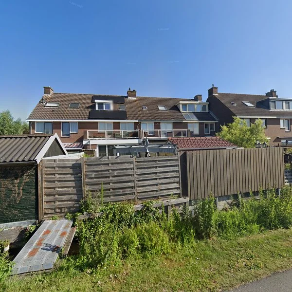 Straatbeeld van Schoolstraat 26, 2465AM Rijnsaterwoude