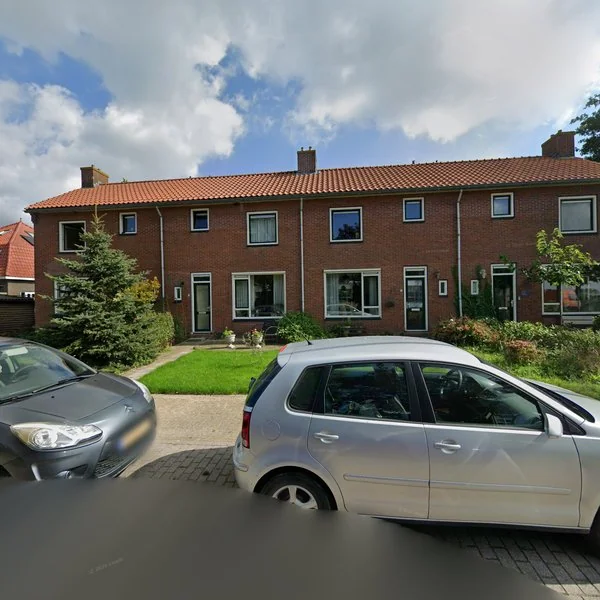 Straatbeeld van Schoolstraat 3, 9003LP Warten