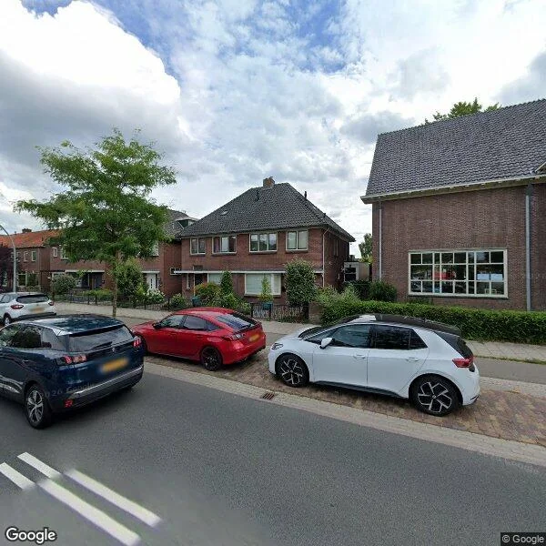 Straatbeeld van Schoolstraat 42, 7606EP Almelo