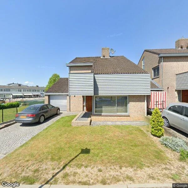 Straatbeeld van Schoolstraat 7, 6451EW Schinveld
