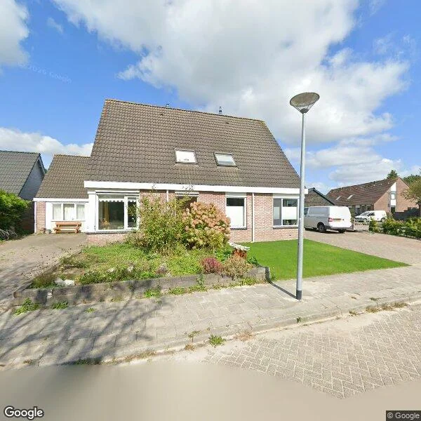 Straatbeeld van Schoolstraat 9, 9342PE Een