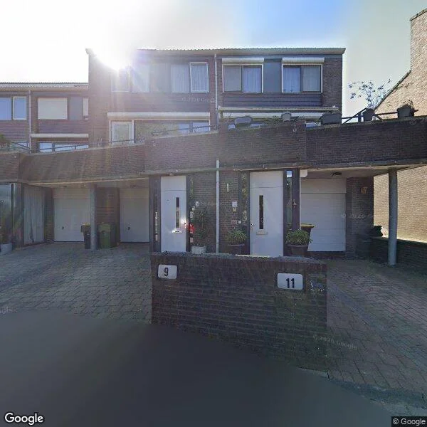 Straatbeeld van Schorredijk 9, 3297DA Puttershoek