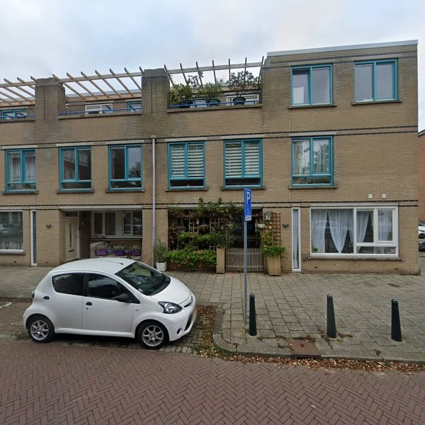 Straatbeeld van Seinpoststraat 84, 2586HC Den Haag