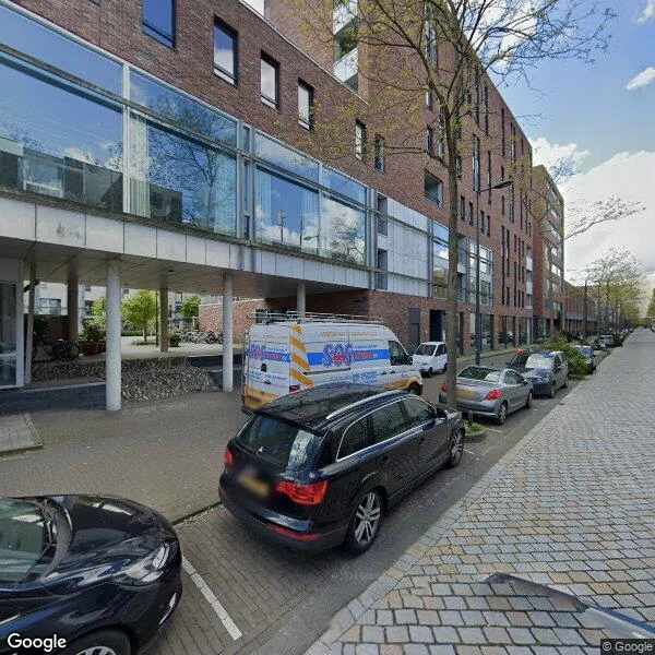 Straatbeeld van Sem Presserhof 83, 1087JE Amsterdam