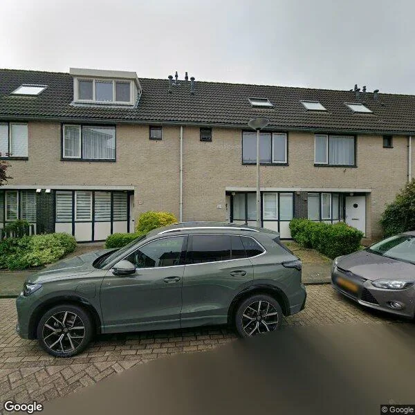 Straatbeeld van Sientje Mesdag-van Houtenstraat 52, 3207HD Spijkenisse