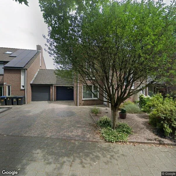 Straatbeeld van Silhof 77, 6418JV Heerlen