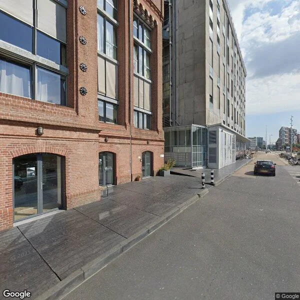 Straatbeeld van Silodam 90, 1013AL Amsterdam