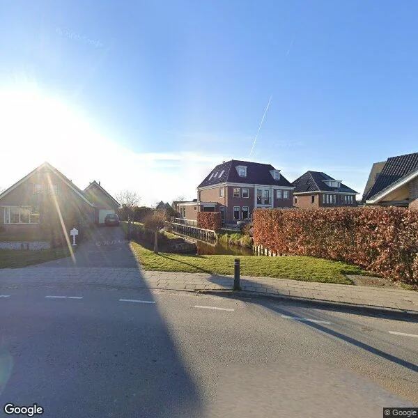 Straatbeeld van Sint Bernadettestraat 10, 1652CL Zuidermeer
