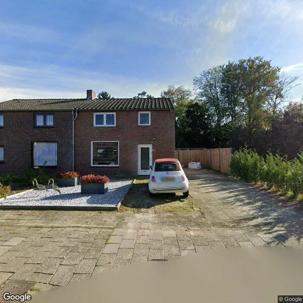 Straatbeeld van Sint Eloystraat 2a, 6024BS Budel-Dorplein