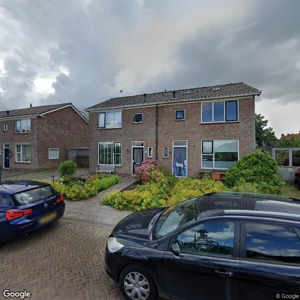 Straatbeeld van Sint Jorisstrjitte 22, 8854AL Oosterbierum