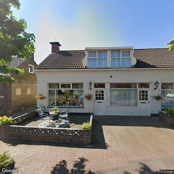 Straatbeeld van Sint Odulphusstraat 5, 8574SV Bakhuizen