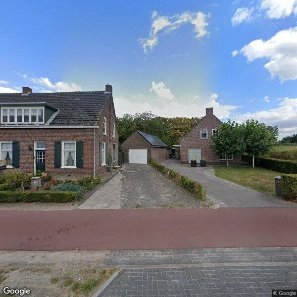 Straatbeeld van Sint-Oedenrodeseweg 26, 5681PK Best