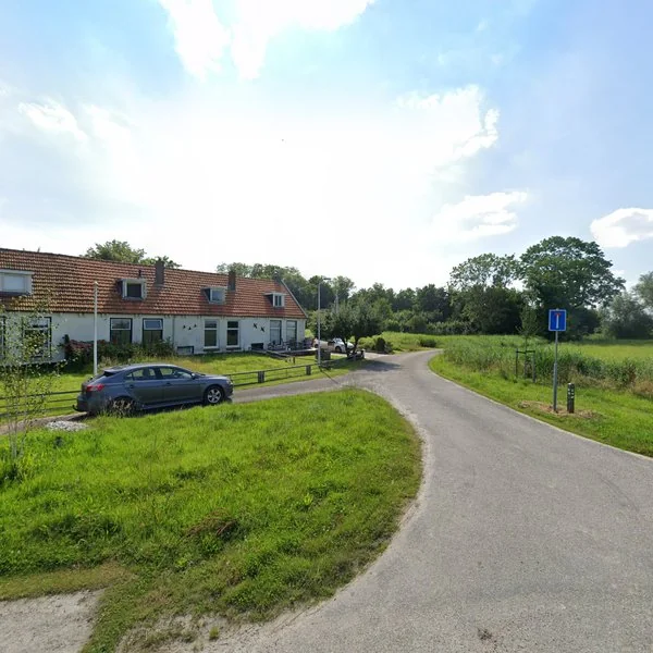 Straatbeeld van Sjuksmawei 13, 9152BG Waaxens