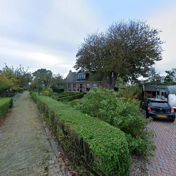Straatbeeld van Skoallestrjitte 8, 9125ED Eastrum