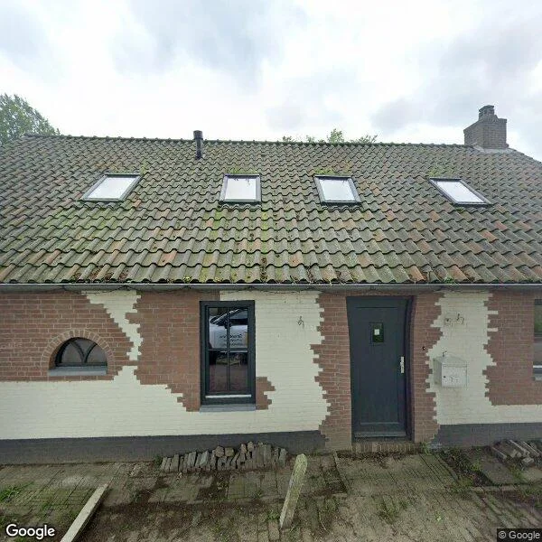 Straatbeeld van Slikstraat 4, 4741SC Hoeven