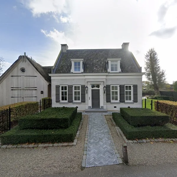 Straatbeeld van Slingelandseweg 8, 3381LA Giessenburg