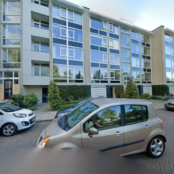 Straatbeeld van Smaragdhorst 495, 2592RP Den Haag