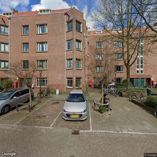 Straatbeeld van Smaragdstraat 45, 1074HE Amsterdam