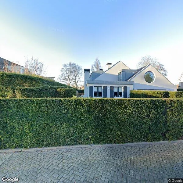 Straatbeeld van Smedeman 3, 2151DN Nieuw-Vennep