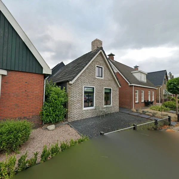 Straatbeeld van Snakkerbuorren 24, 9261VM Eastermar