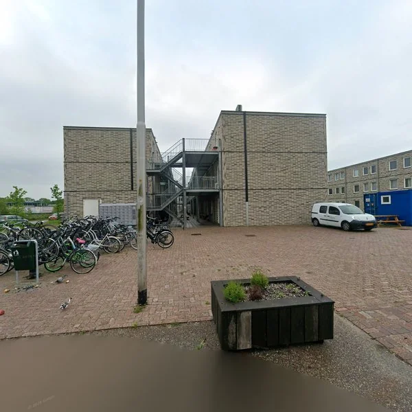 Straatbeeld van Snekertrekweg 45a-29, 8912AA Leeuwarden