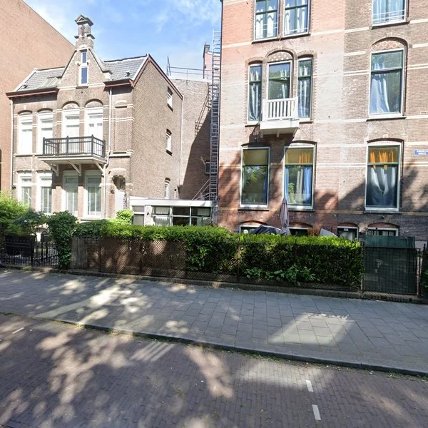 Straatbeeld van Sonsbeeksingel 33, 6814AB Arnhem