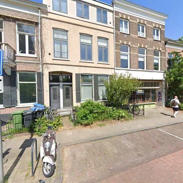 Straatbeeld van Sonsbeeksingel 66, 6821AB Arnhem