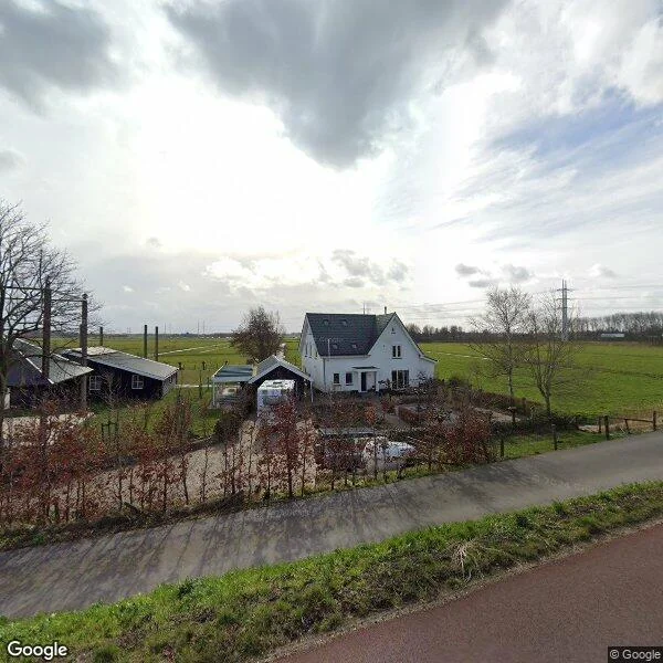 Straatbeeld van Spaarndammerdijk 17a, 2064KL Spaarndam