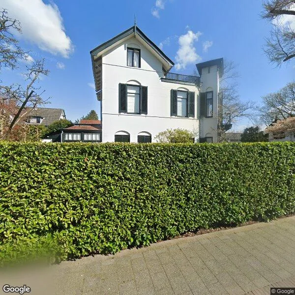 Straatbeeld van Spieghellaan 2, 1217RL Hilversum