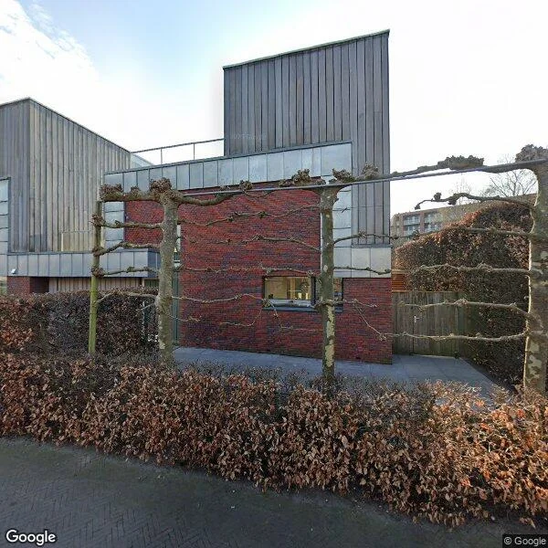 Straatbeeld van Spoorbrugweg 50, 7321BM Apeldoorn