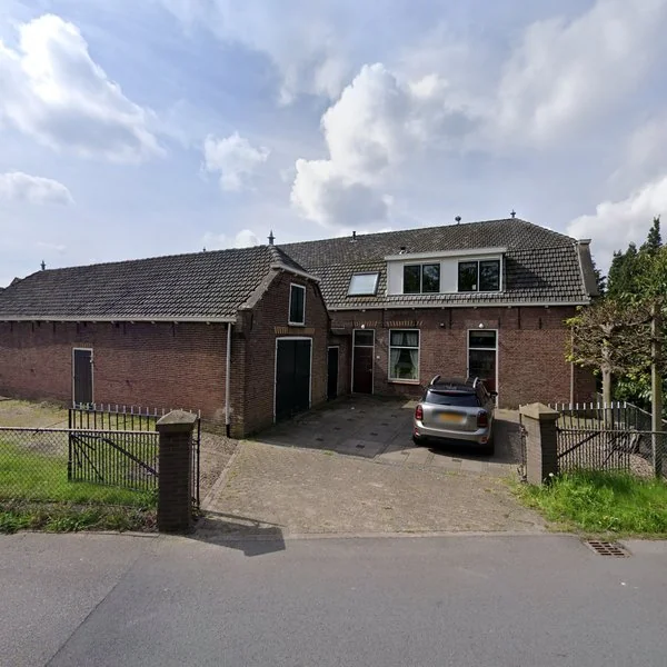 Straatbeeld van Spoorlaan 1, 2495AL Den Haag