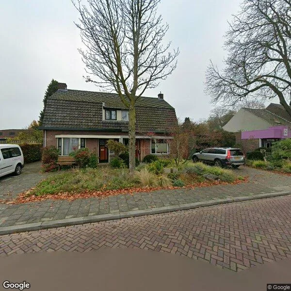 Straatbeeld van Spoorlaan 3, 5751JM Deurne