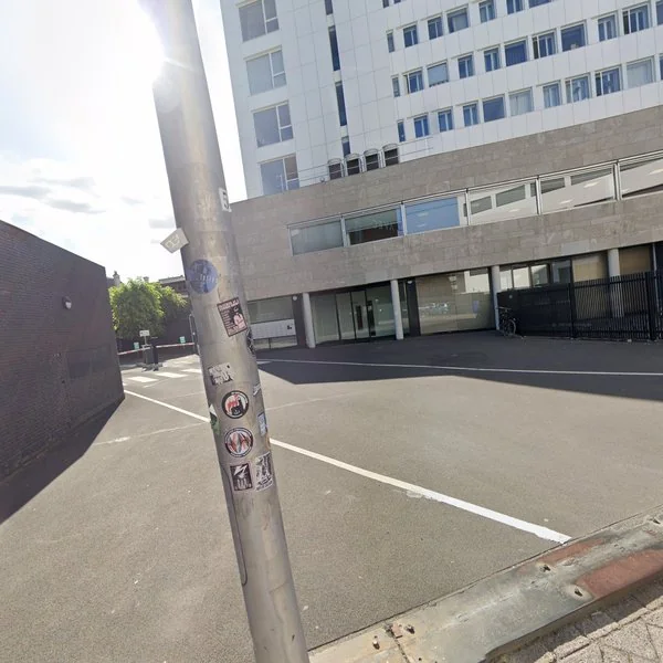 Straatbeeld van Spoorlaan 302-01, 5017JZ Tilburg