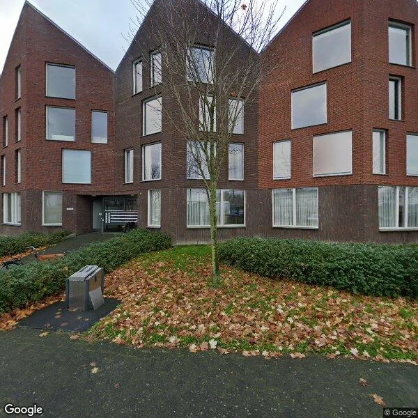 Straatbeeld van Spoorlaan 80, 1391SZ Abcoude