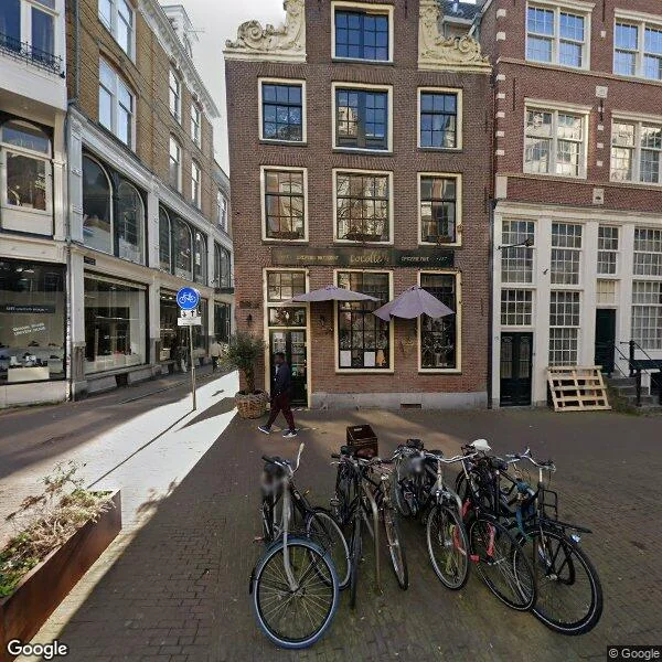Straatbeeld van Spuistraat 127, 1012SV Amsterdam