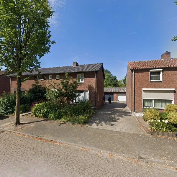 Straatbeeld van St.-Christoffelstraat 8, 5424TE Elsendorp
