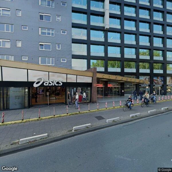 Straatbeeld van Stadhouderskade 17F, 1054ES Amsterdam
