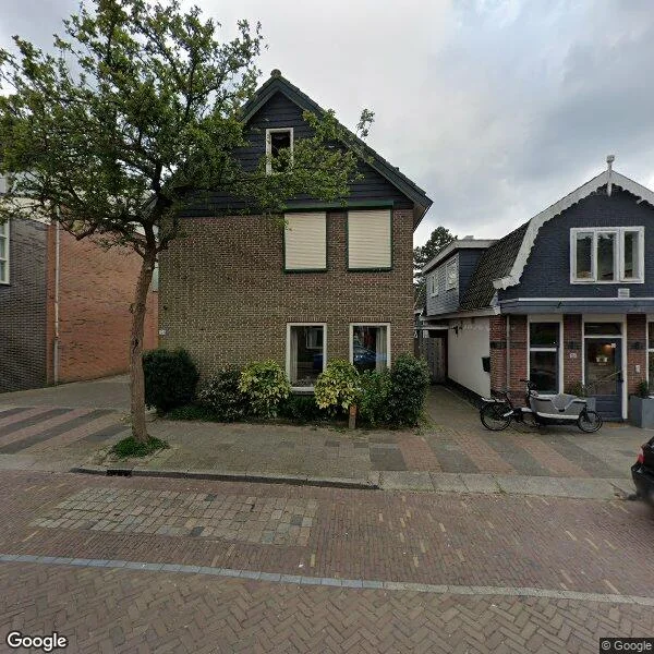 Straatbeeld van Stationsweg 126, 1852LN Heiloo