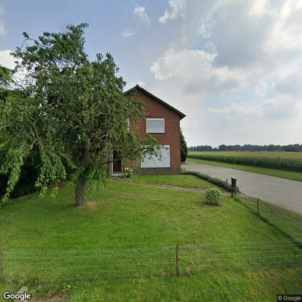 Straatbeeld van Stationsweg 74, 6075CD Herkenbosch