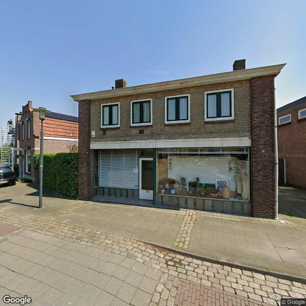 Straatbeeld van Steenakkerplein 1, 5126AW Gilze