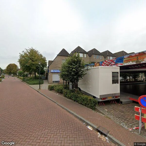 Straatbeeld van Steenakkerplein 14, 5126AW Gilze
