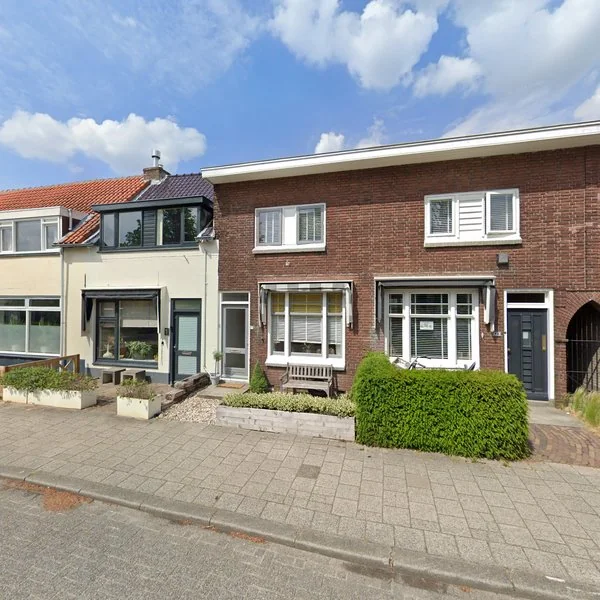 Straatbeeld van Steenenstraat 3, 3262JL Oud-Beijerland
