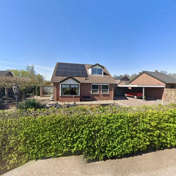 Straatbeeld van Steenweg 6, 6596DX Milsbeek